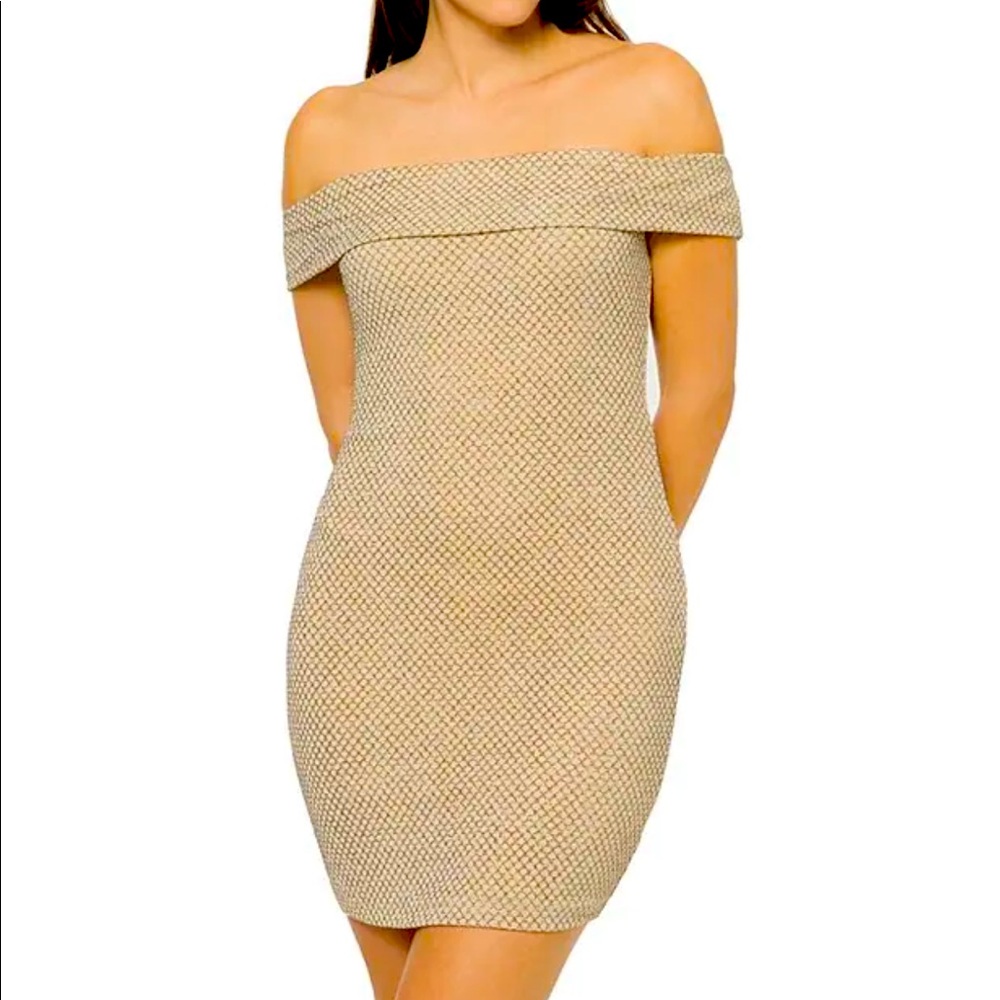 Off-The-Shoulder Glitter Stretch Body Con Dress